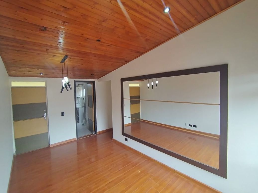 Apartamento de 3 alcobas en venta en Ub. Castilla Real, Bogotá, 62 m² · foto 3 de 19