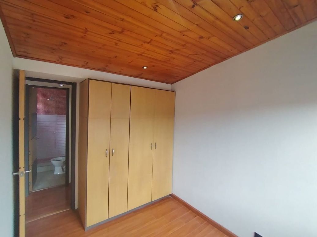 Apartamento de 3 alcobas en venta en Ub. Castilla Real, Bogotá, 62 m² · foto 7 de 19