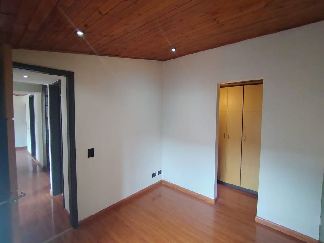 Apartamento de 3 alcobas en venta en Ub. Castilla Real, Bogotá, 62 m² · foto 9 de 19