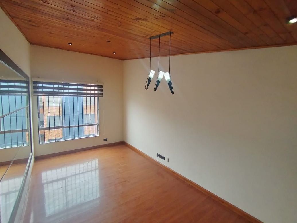 Apartamento de 3 alcobas en venta en Ub. Castilla Real, Bogotá, 62 m² · foto 5 de 19