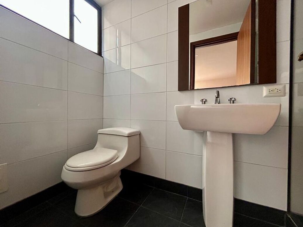 Apartamento de 4 alcobas en venta en El Nogal, Bogotá, 232 m² · foto 16 de 20