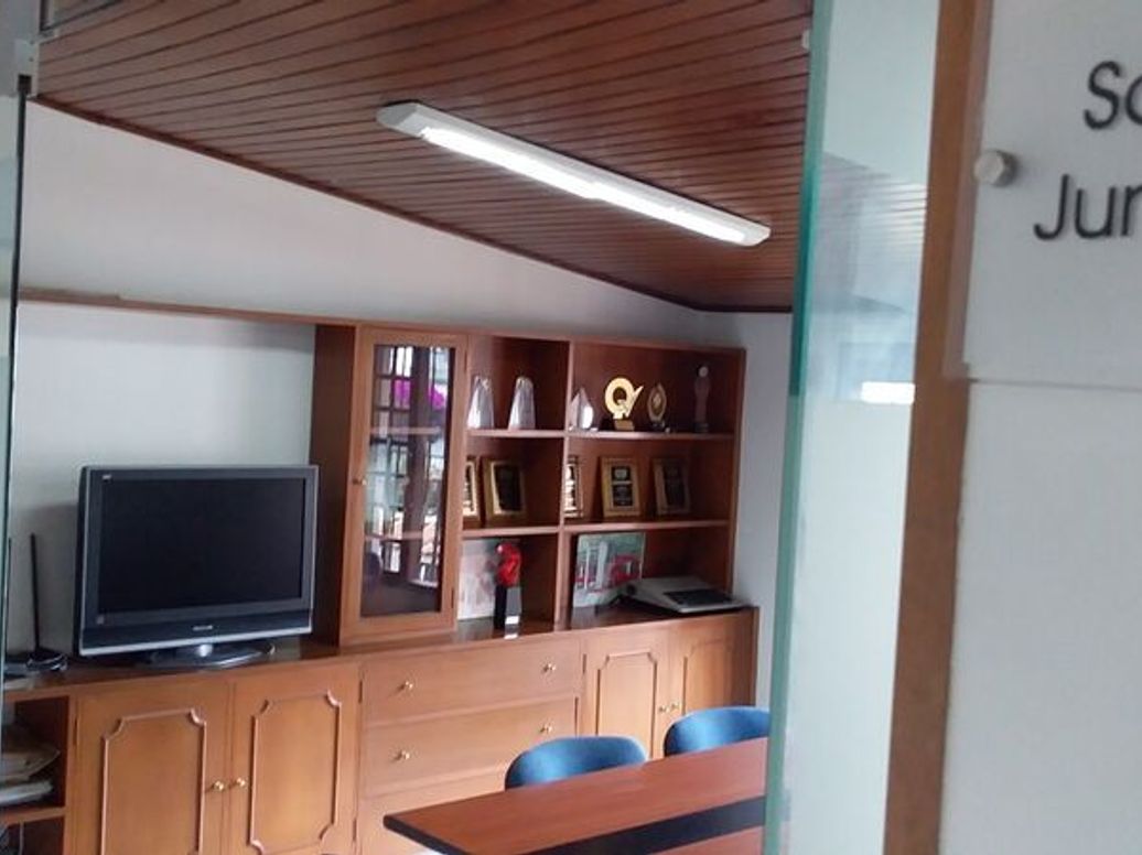 Casa de 6 alcobas en venta en Los Cedritos, Bogotá, 400 m² · foto 15 de 20