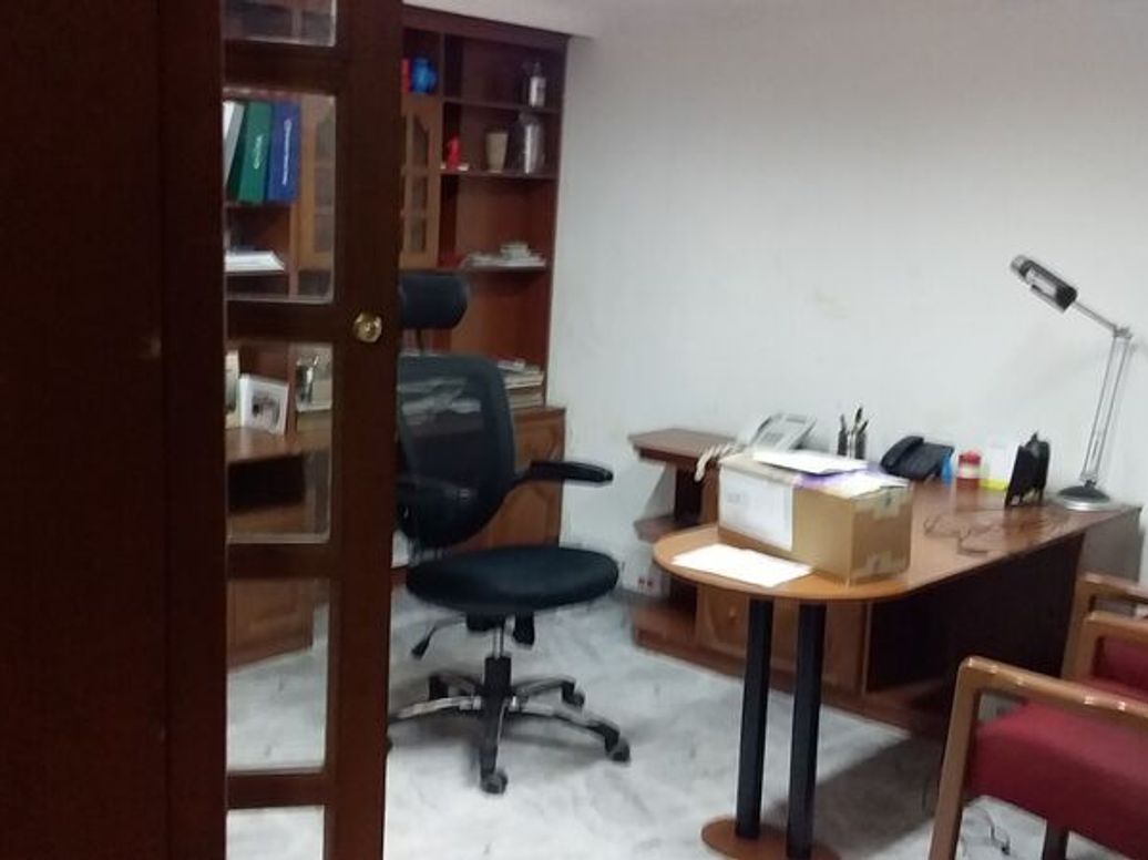 Casa de 6 alcobas en venta en Los Cedritos, Bogotá, 400 m² · foto 9 de 20