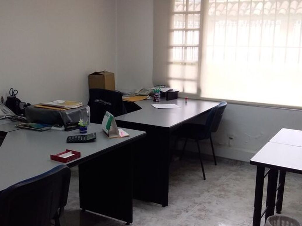 Casa de 6 alcobas en venta en Los Cedritos, Bogotá, 400 m² · foto 12 de 20
