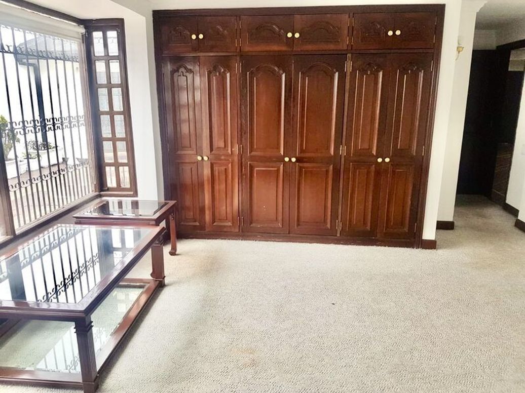 Casa de 3 alcobas en venta en Cerros De Santa Barbara, Bogotá, 450 m² · foto 19 de 20