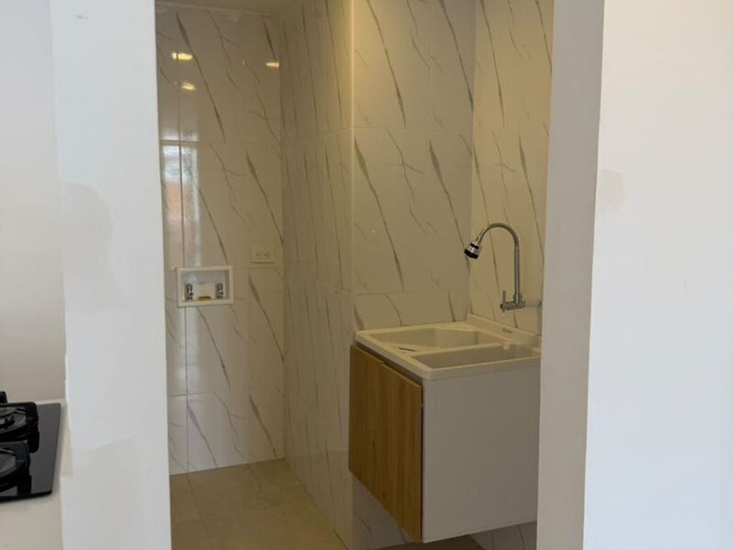 Apartamento de 1 alcoba en venta en Quinta Paredes, Bogotá, 62 m² · foto 4 de 13