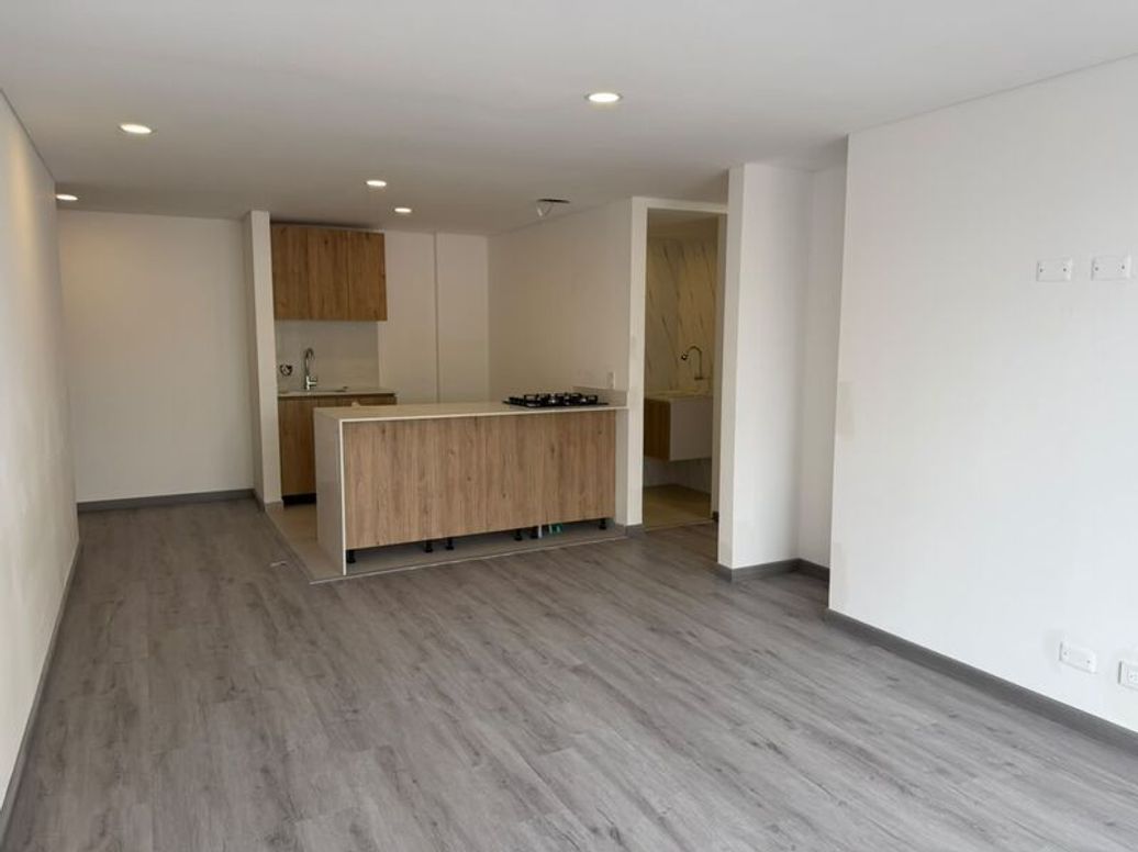 Apartamento de 1 alcoba en venta en Quinta Paredes, Bogotá, 62 m² · foto 2 de 13