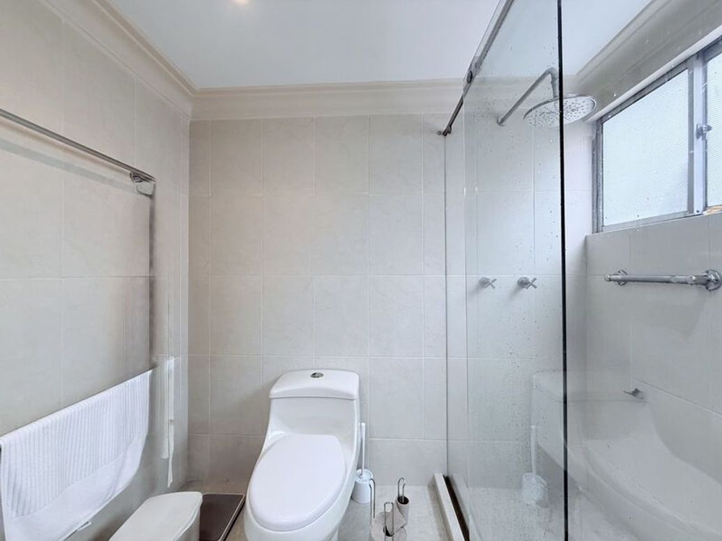 Apartamento de 3 alcobas en venta en Molinos Norte, Bogotá, 176 m² · foto 14 de 20