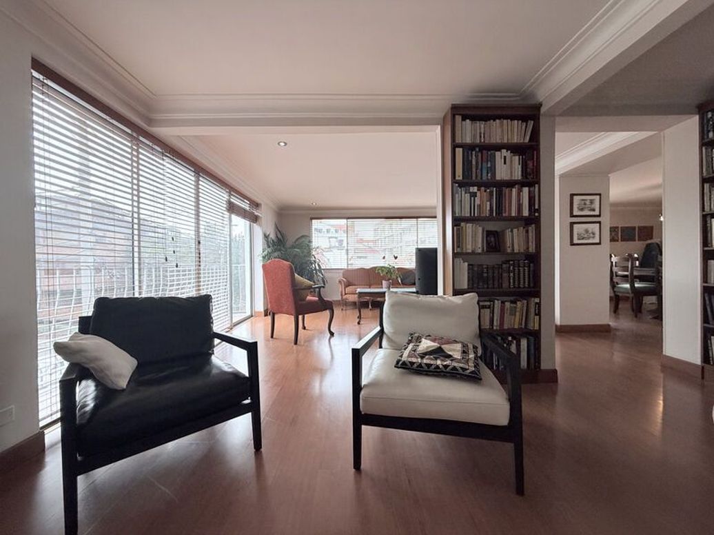 Apartamento de 3 alcobas en venta en Molinos Norte, Bogotá, 176 m² · foto 4 de 20