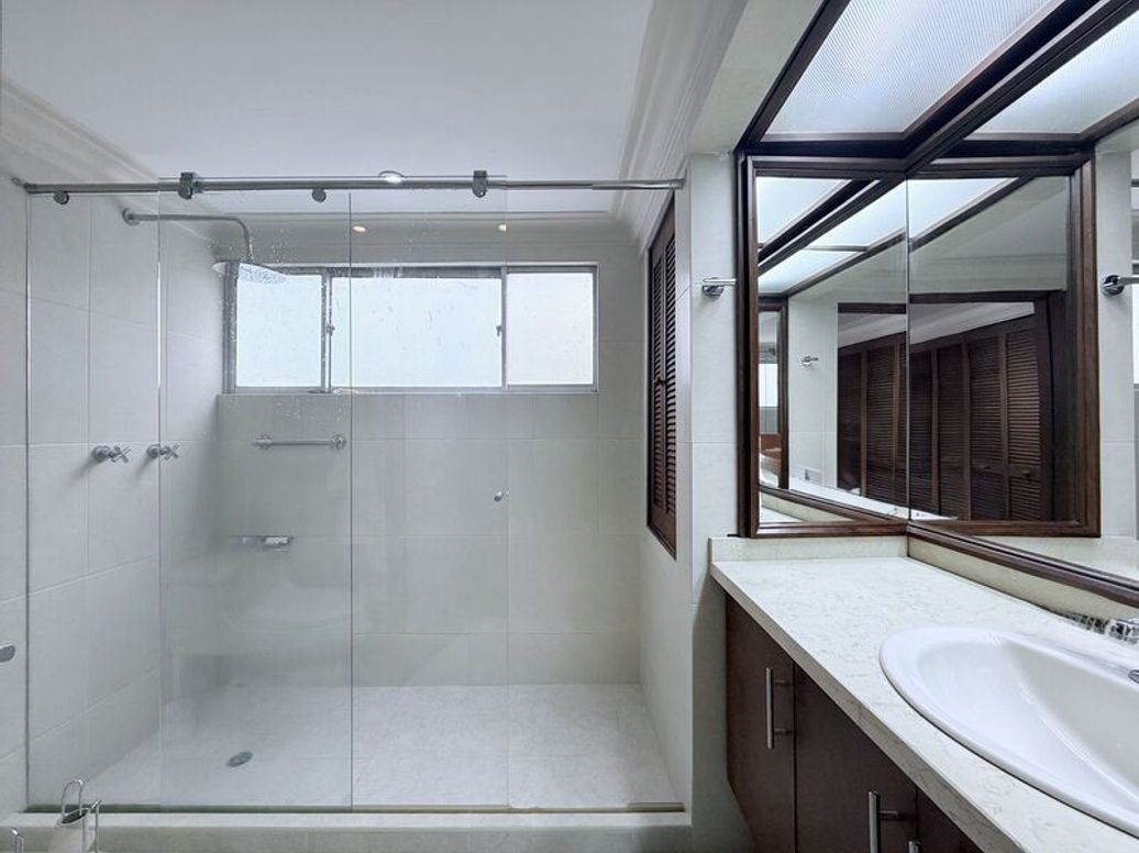 Apartamento de 3 alcobas en venta en Molinos Norte, Bogotá, 176 m² · foto 13 de 20