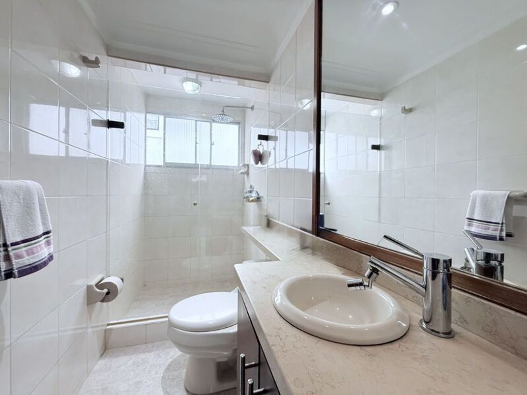 Apartamento de 3 alcobas en venta en Molinos Norte, Bogotá, 176 m² · foto 19 de 20