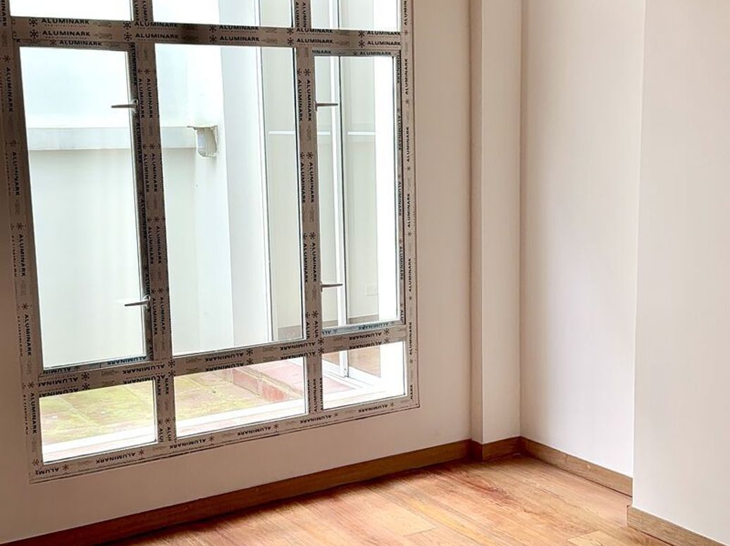 Apartamento de 3 alcobas en venta en Quinta Camacho, Bogotá, 123 m² · foto 3 de 7