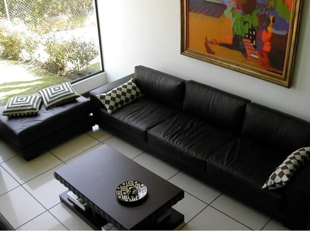 Casa de 3 alcobas en venta en A.S.D., Bogotá, 262 m² · foto 2 de 5