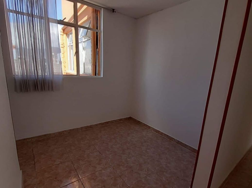 Apartamento de 4 alcobas en venta en El Recuerdo, Bogotá, 121 m² · foto 6 de 18