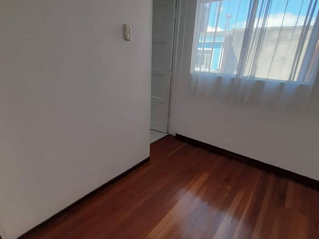 Apartamento de 4 alcobas en venta en El Recuerdo, Bogotá, 112 m² · foto 4 de 10