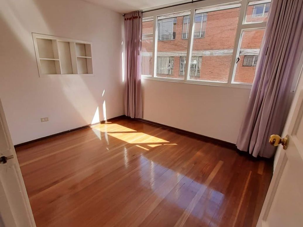Apartamento de 4 alcobas en venta en El Recuerdo, Bogotá, 112 m² · foto 6 de 10