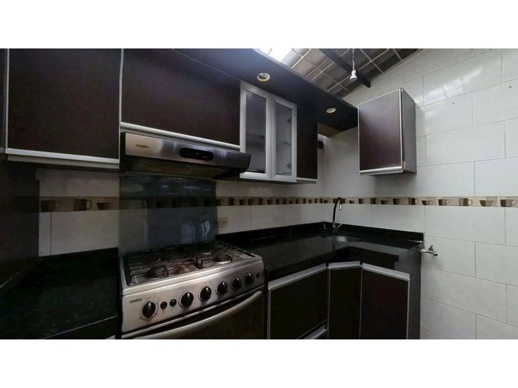 Casa de 5 alcobas en venta en Engativá, Bogotá, 136 m² · foto 6 de 10