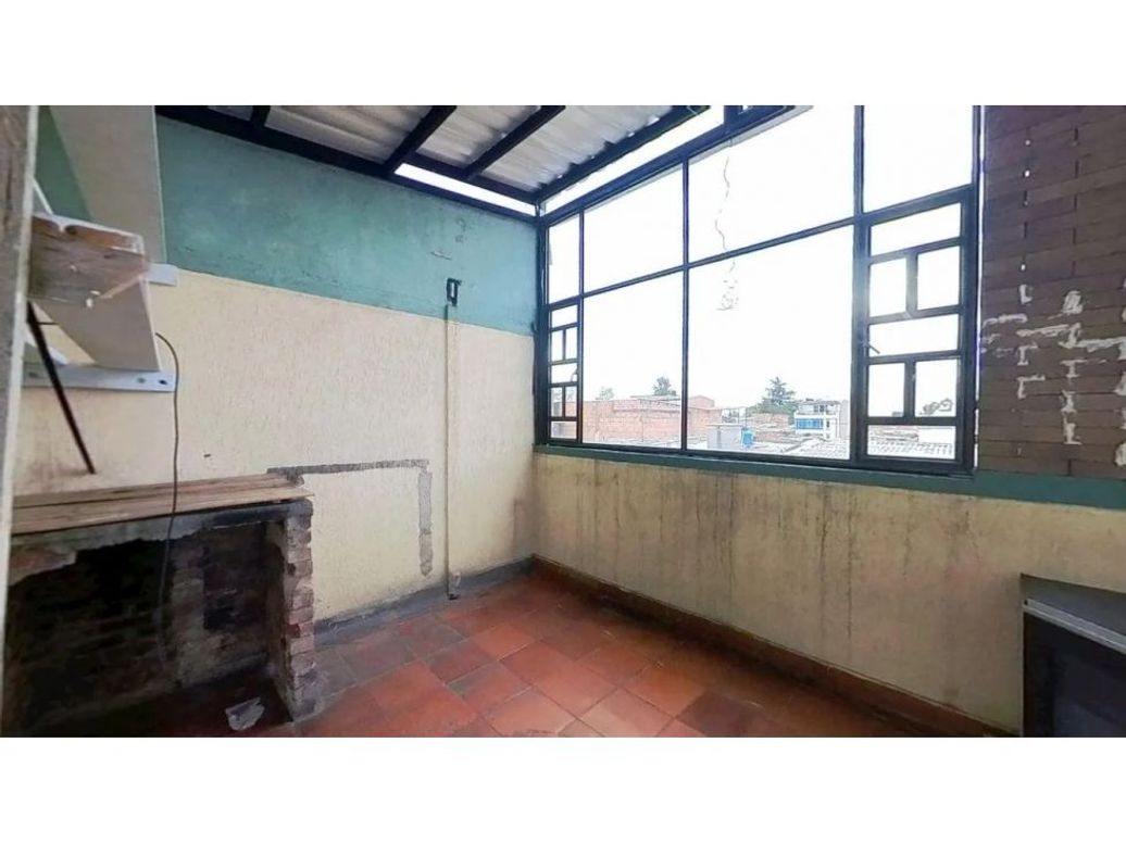 Casa de 5 alcobas en venta en Engativá, Bogotá, 136 m² · foto 7 de 10