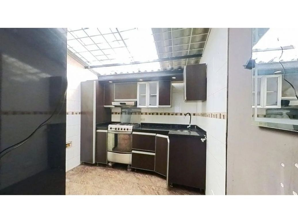 Casa de 5 alcobas en venta en Engativá, Bogotá, 136 m² · foto 5 de 10