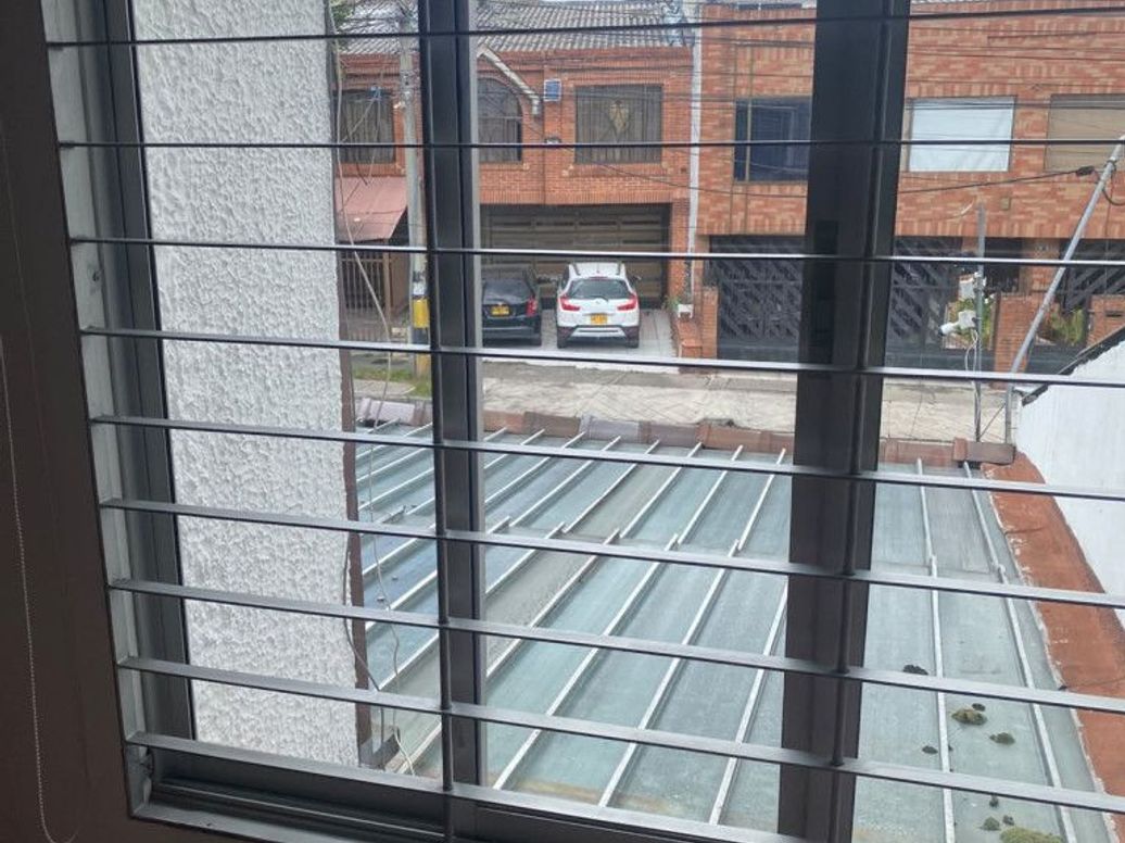 Casa de 4 alcobas en venta en Villa Magdala, Bogotá, 220 m² · foto 5 de 20