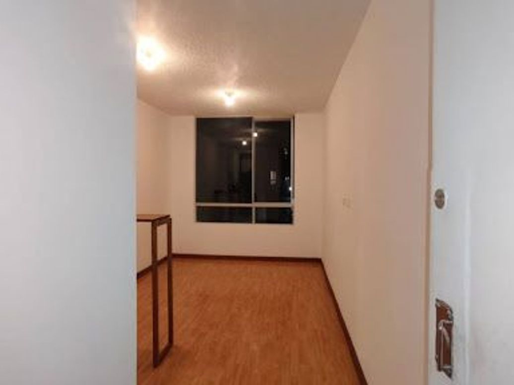 Apartamento de 3 alcobas en venta en Gran Granada, Bogotá, 45 m² · foto 2 de 20