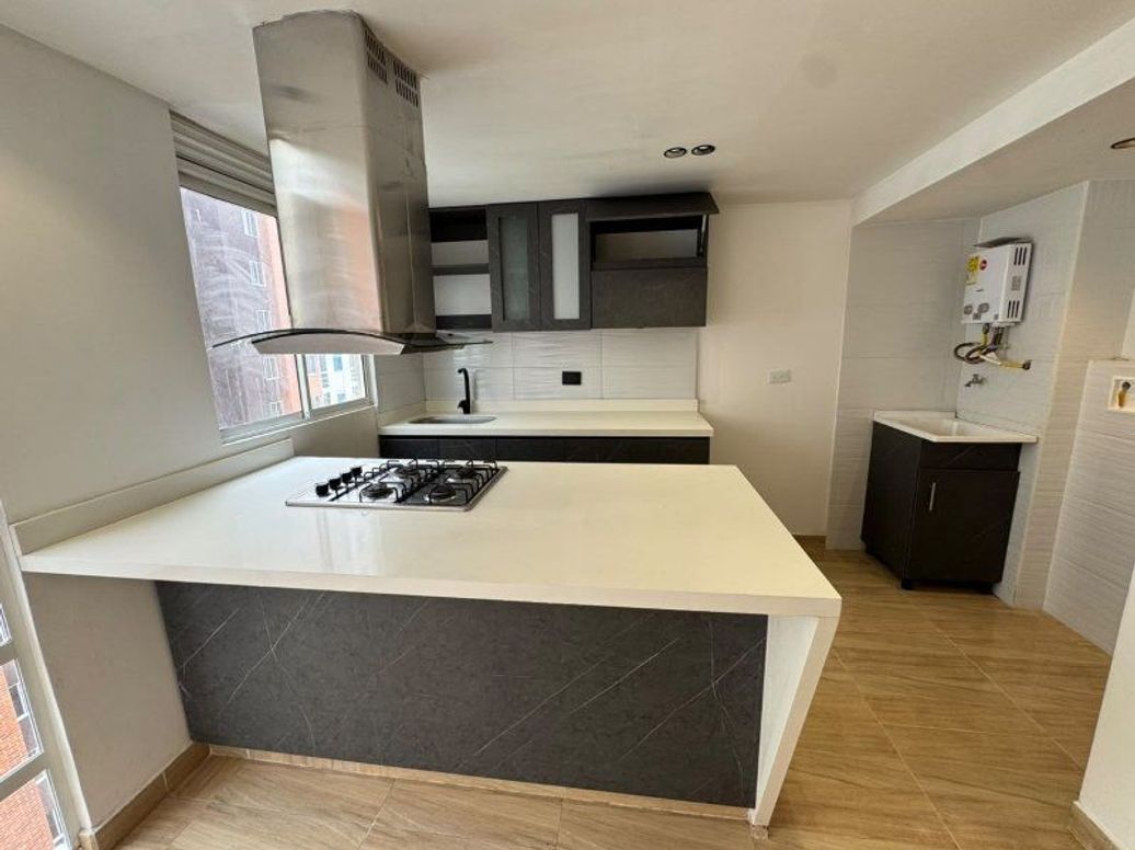 Apartamento en Arriendo en María Auxiliadora – Sabaneta con Ventanal en Altos De Maria Auxiliadora