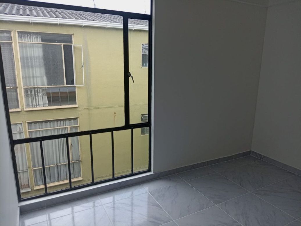 Apartamento de 3 alcobas en venta en Bosque De San Carlos, Bogotá, 53 m² · foto 6 de 19