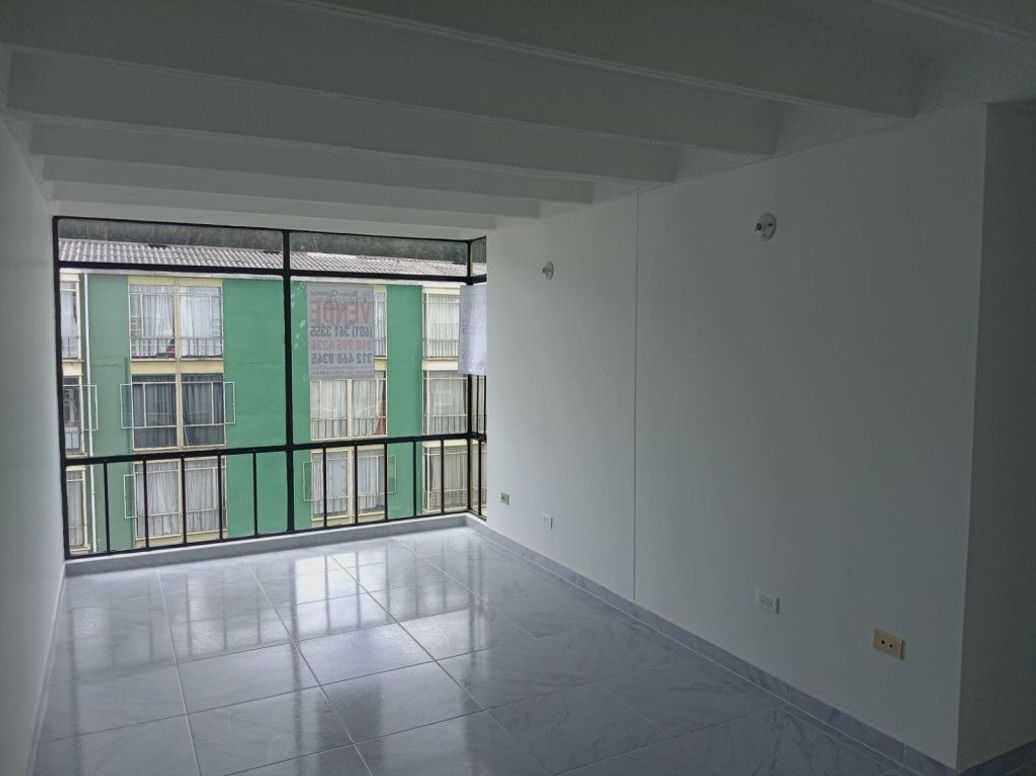 Apartamento de 3 alcobas en venta en Bosque De San Carlos, Bogotá, 53 m² · foto 4 de 19
