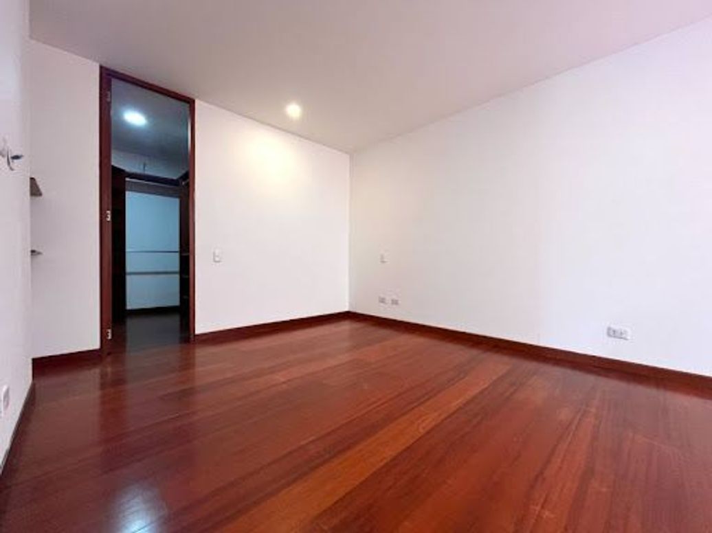 Apartamento de 3 alcobas en venta en La Calleja, Bogotá, 135 m² · foto 13 de 20