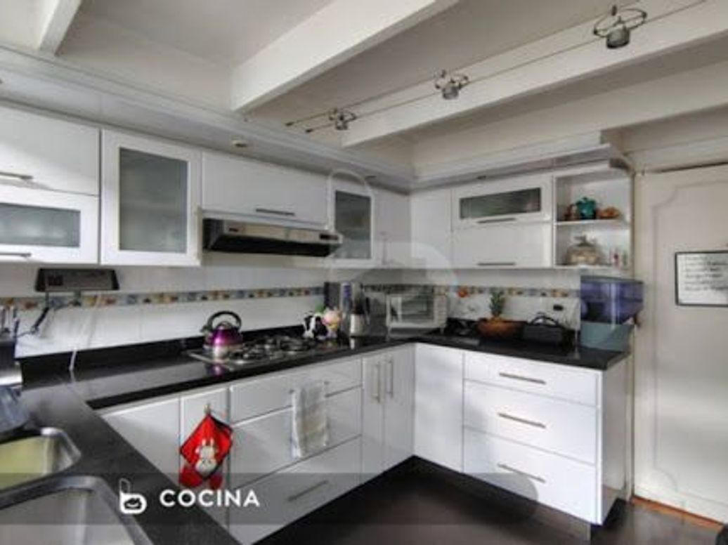 Casa de 3 alcobas en venta en El Recreo De Los Frailes, Bogotá, 257 m² · foto 9 de 17