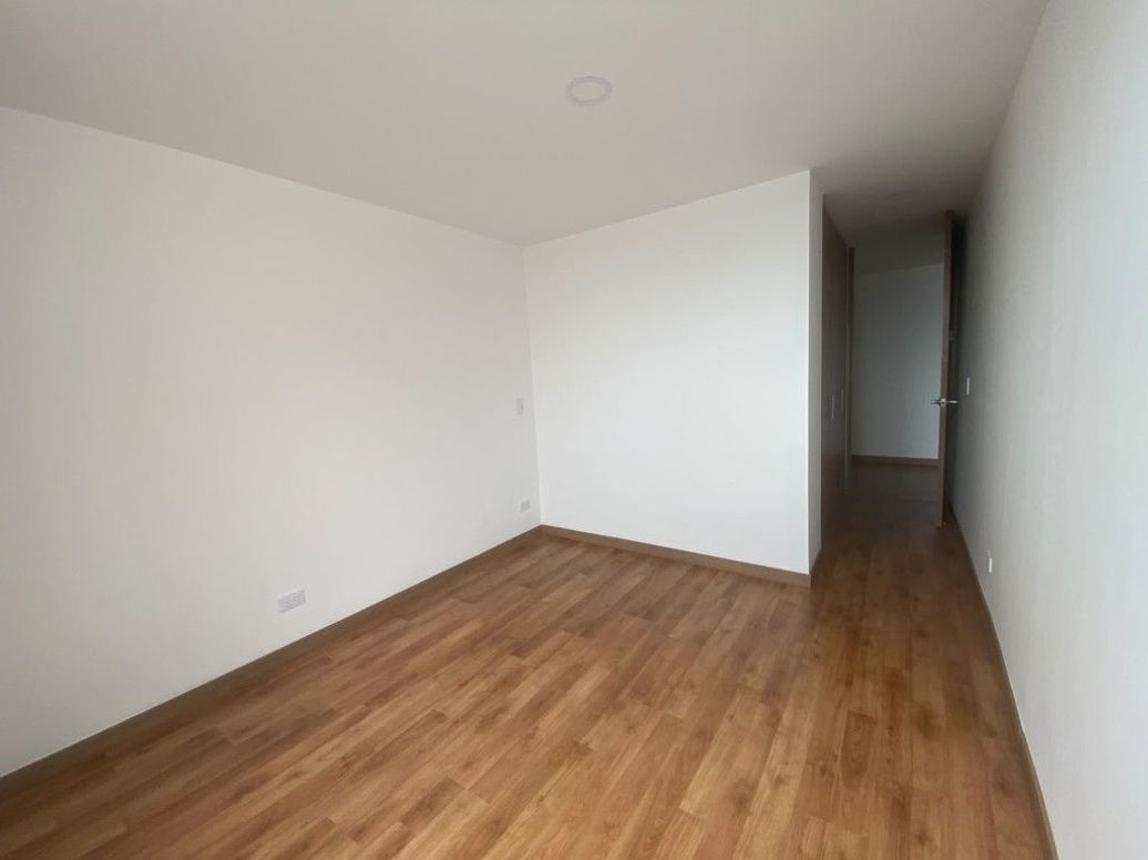 Apartamento de 2 alcobas en venta en Popular Modelo, Bogotá, 84 m² · foto 11 de 20