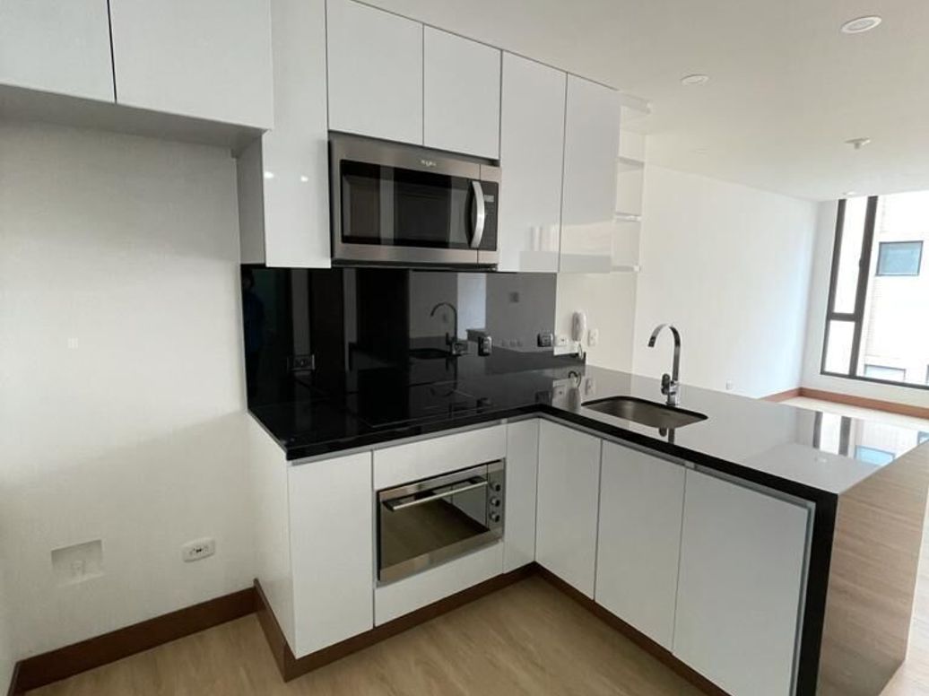 Apartaestudio en venta en San Patricio, Bogotá, 54 m² · foto 2 de 13