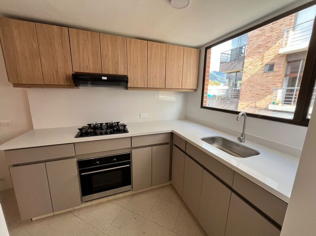Apartamento de 3 alcobas en arriendo en San Patricio, Bogotá, 134 m² · foto 8 de 12