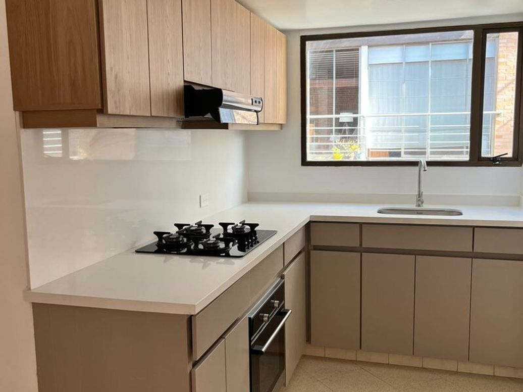 Apartamento de 3 alcobas en arriendo en San Patricio, Bogotá, 134 m² · foto 9 de 12