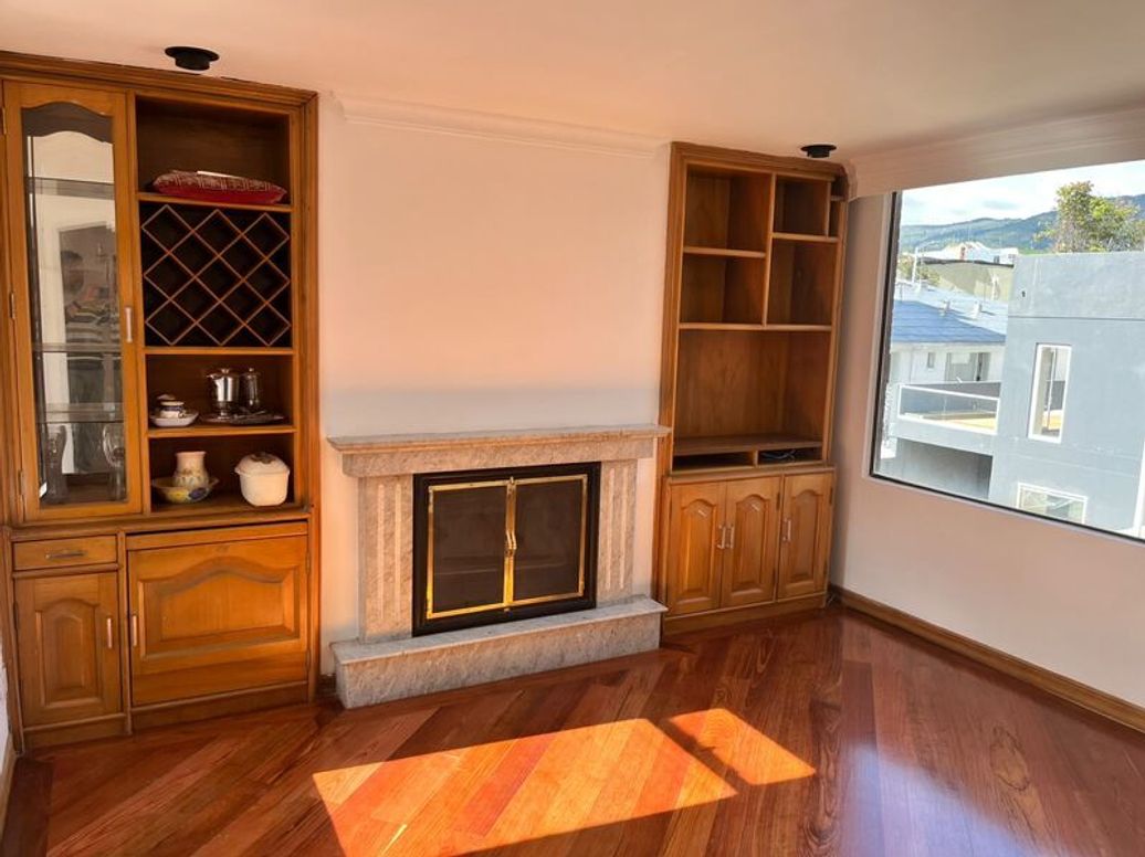 Apartamento de 3 alcobas en arriendo en San Patricio, Bogotá, 134 m² · foto 3 de 12