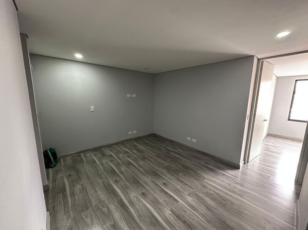 Apartamento de 1 alcoba en venta en Quinta Paredes, Bogotá, 42 m² · foto 11 de 13