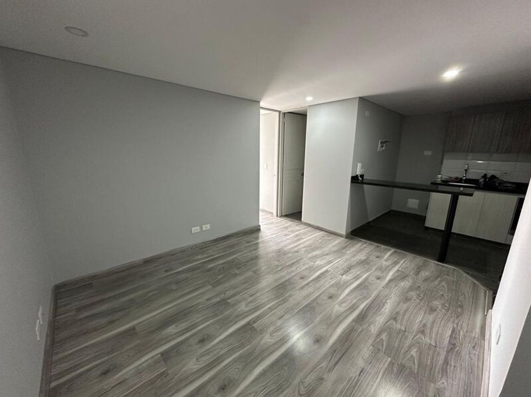 Apartamento de 1 alcoba en venta en Quinta Paredes, Bogotá, 42 m² · foto 2 de 13