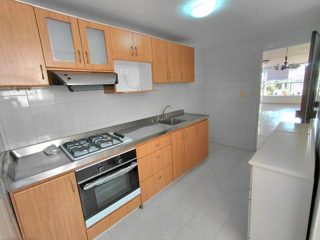 Apartamento de 3 alcobas en venta en Mónaco, Bogotá, 111 m² · foto 18 de 20