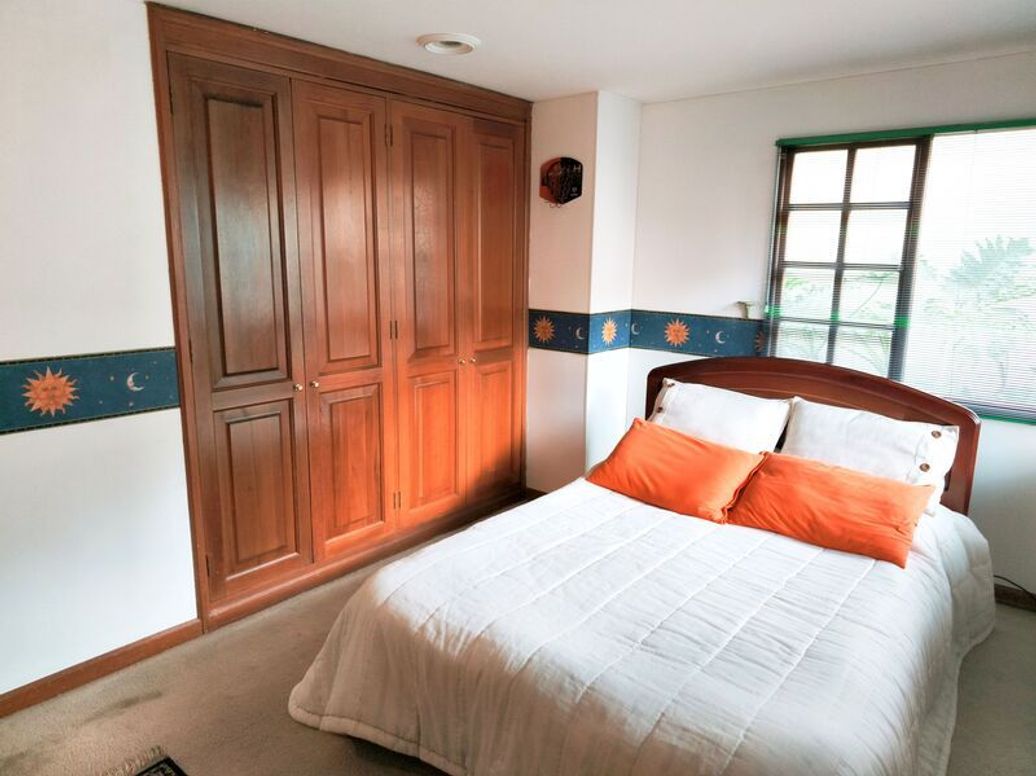 Apartamento de 3 alcobas en venta en Niza Norte, Bogotá, 230 m² · foto 15 de 20