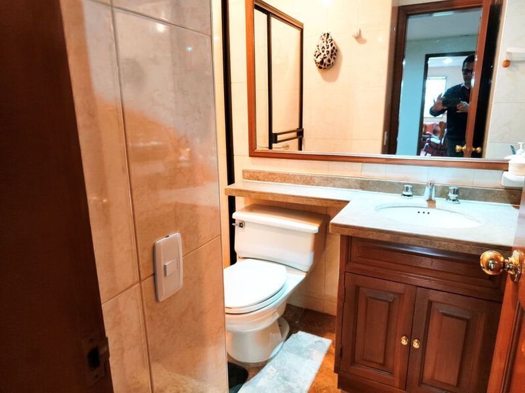 Apartamento de 3 alcobas en venta en Niza Norte, Bogotá, 230 m² · foto 14 de 20