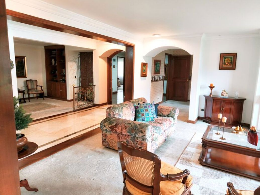 Apartamento de 3 alcobas en venta en Niza Norte, Bogotá, 230 m² · foto 9 de 20