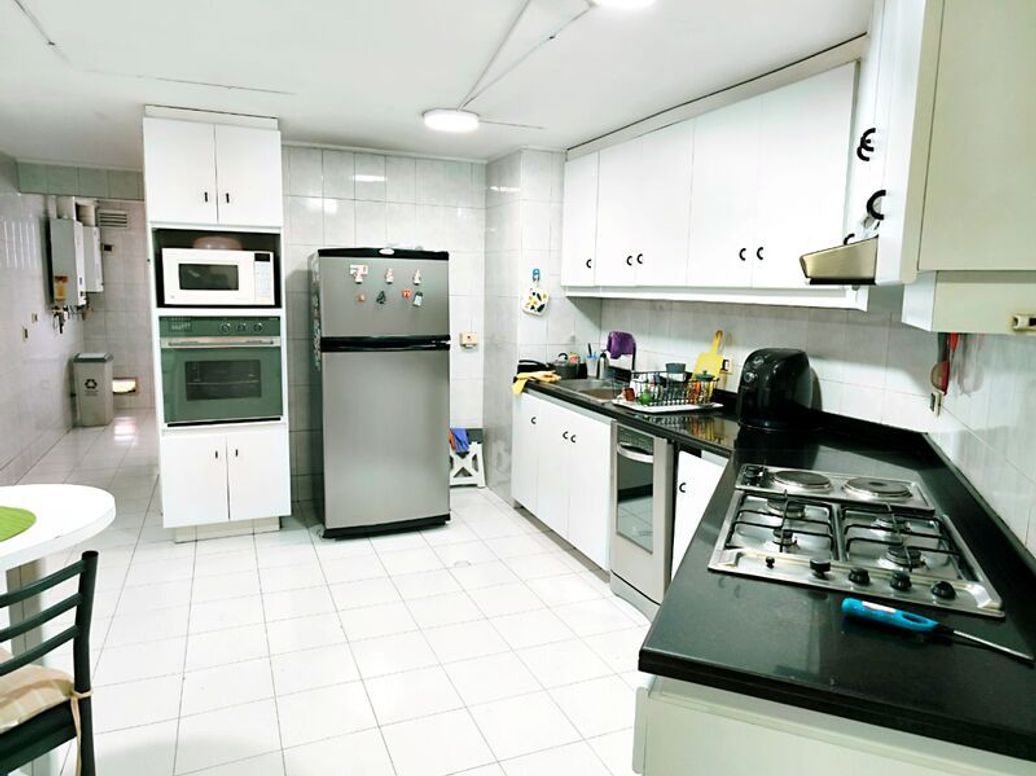 Apartamento de 3 alcobas en venta en Niza Norte, Bogotá, 230 m² · foto 8 de 20