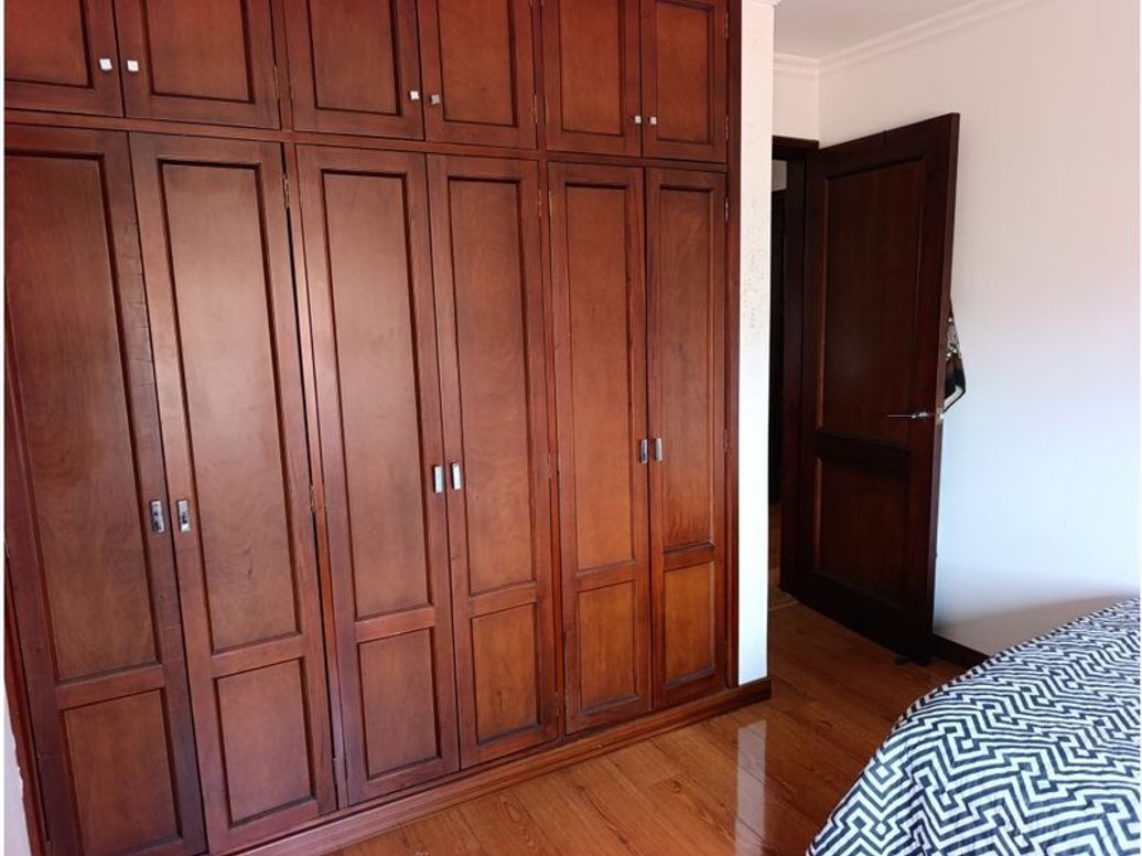 Apartamento de 4 alcobas en venta en Cr. Loira Real, Bogotá, 138 m² · foto 19 de 20