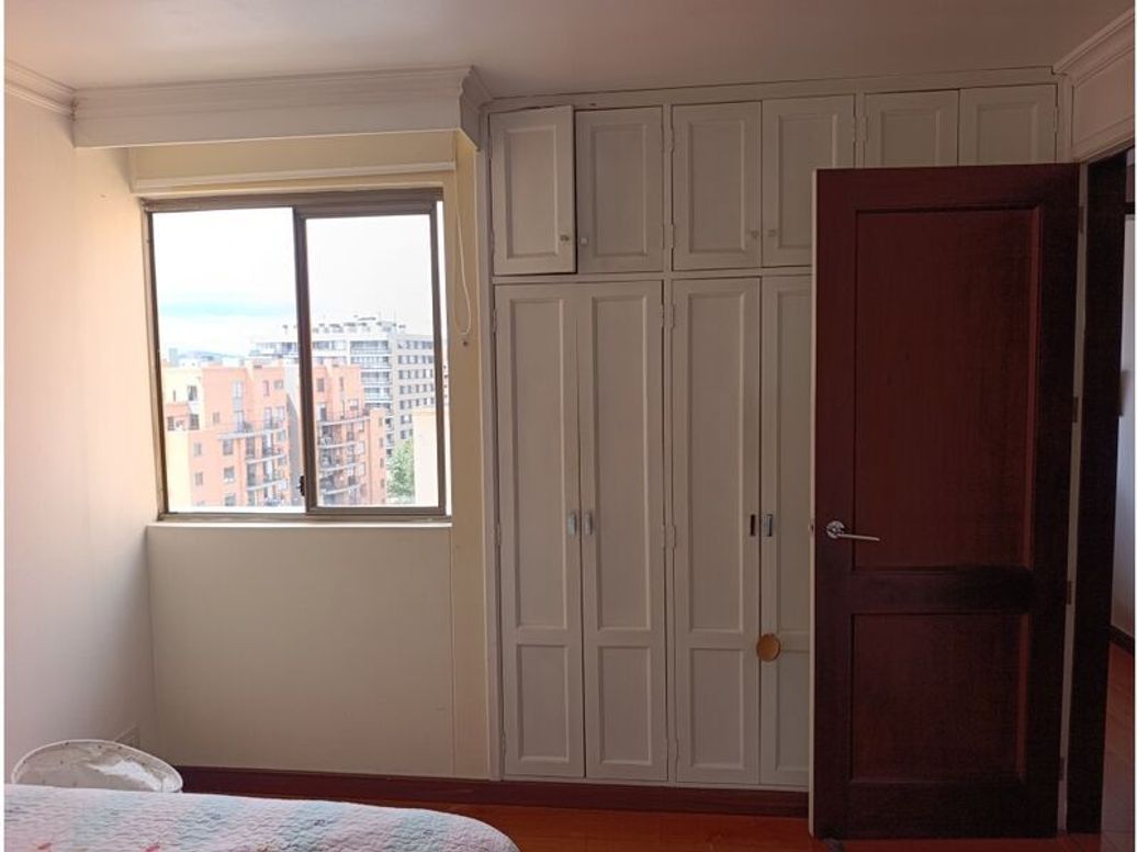 Apartamento de 4 alcobas en venta en Cr. Loira Real, Bogotá, 138 m² · foto 14 de 20