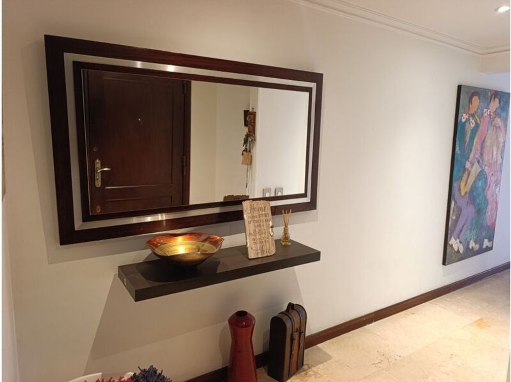 Apartamento de 4 alcobas en venta en Cr. Loira Real, Bogotá, 138 m² · foto 4 de 20
