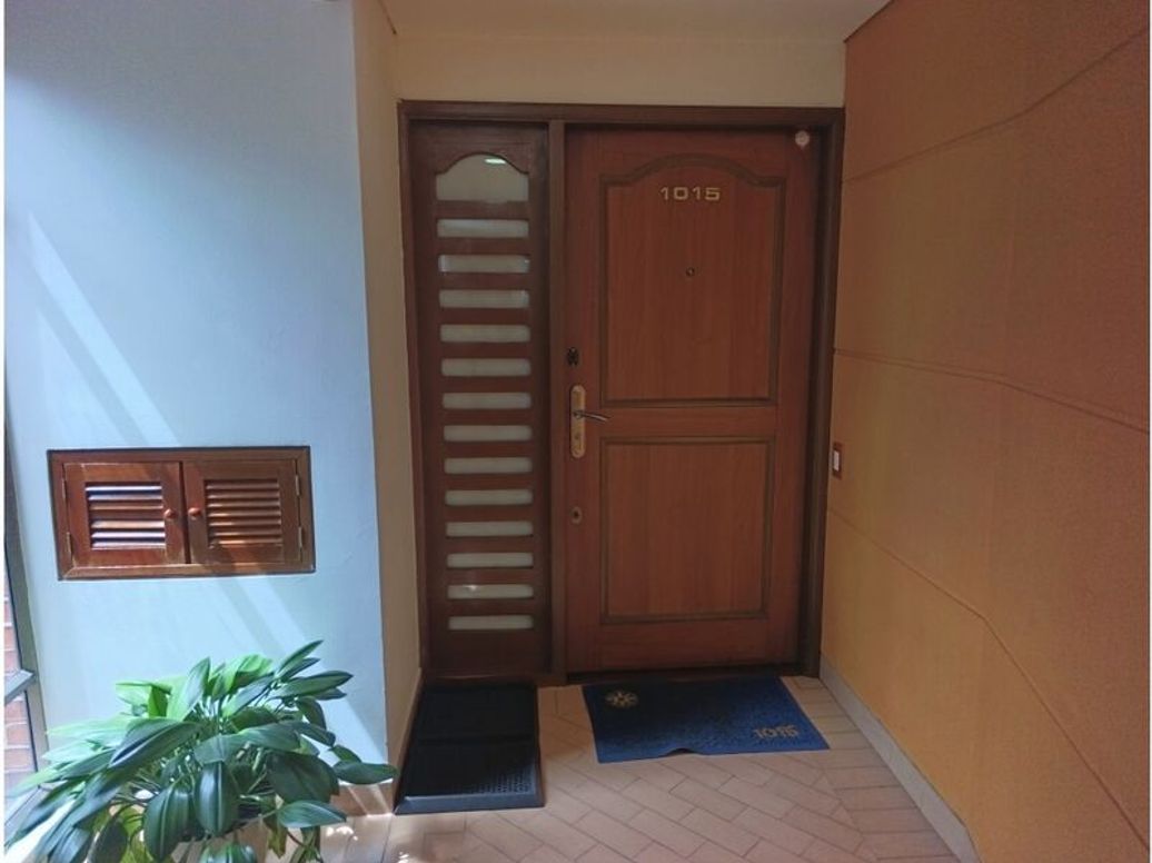 Apartamento de 4 alcobas en venta en Cr. Loira Real, Bogotá, 138 m² · foto 3 de 20