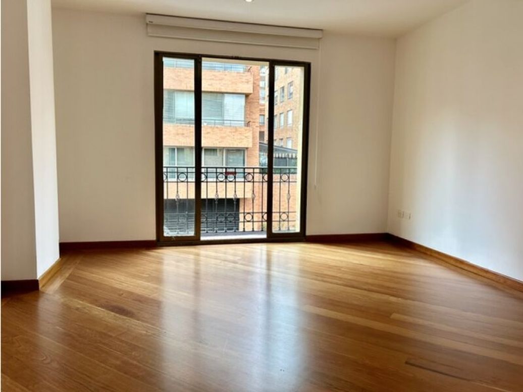 Apartamento de 3 alcobas en venta en Chicó Norte, Bogotá, 221 m² · foto 12 de 20