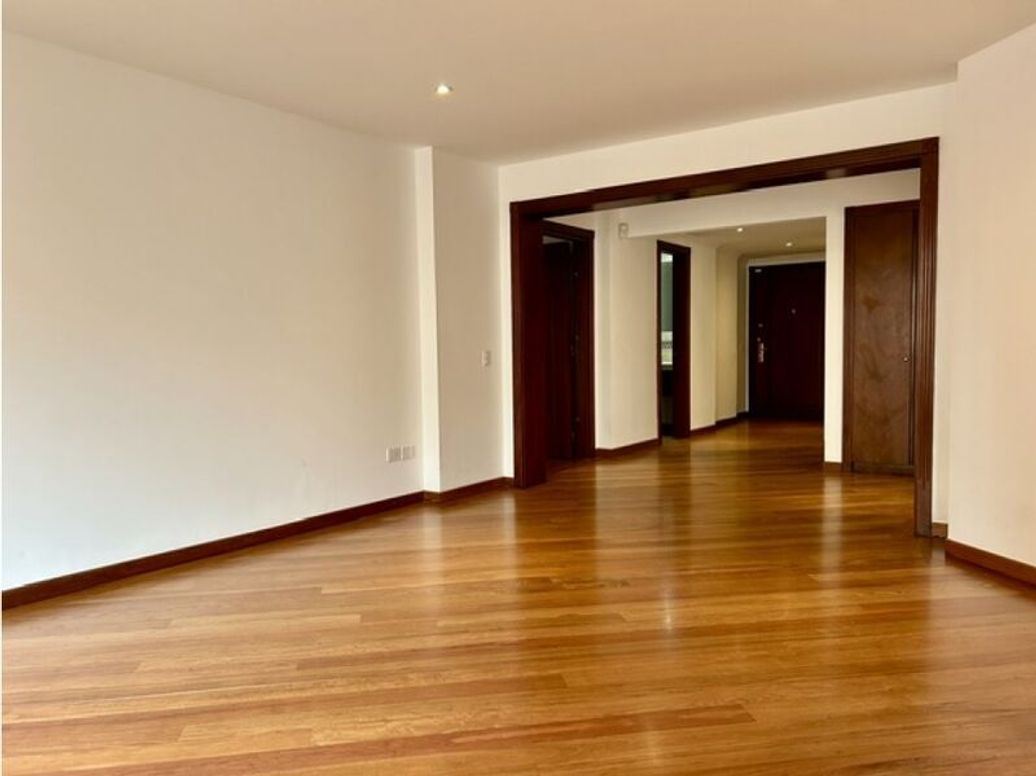 Apartamento de 3 alcobas en venta en Chicó Norte, Bogotá, 221 m² · foto 4 de 20