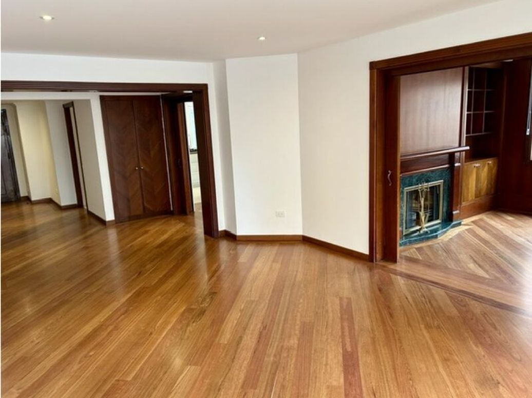 Apartamento de 3 alcobas en venta en Chicó Norte, Bogotá, 221 m² · foto 7 de 20