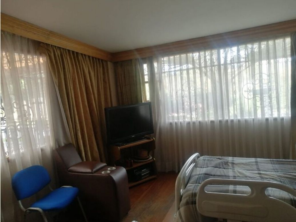 Casa de 6 alcobas en venta en Niza Norte, Bogotá, 450 m² · foto 19 de 20